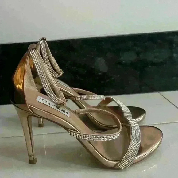 Steve Madden open toe silver crystal beaded heels with gold accents in  size 8 - Picture 6 of 7